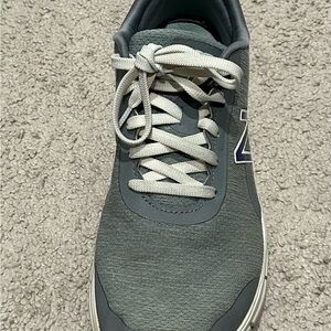 New Balance Gray Athletic Shoes with White Sole and Light Gray Laces